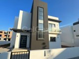 İskele Ötüken de Karpaz yolu üzerinde ve denize çok yakın mesafede özel havuzlu satılık sıfır 3+1 villa