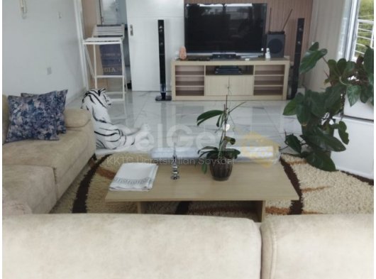 İskele Long Beach de 2+1 geniş alanlı, deniz manzaralı satılık daire