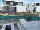 Yeniboğaziçi Emerald Villalarında 3+1 Genis Full Eşyalı Özel Havuzlu Villa