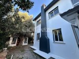 Girne Ozanköy'de Acil Satılık 3+1 Geniş Bahçeli Satılık Villa