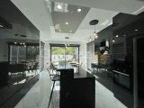 Girne Ozanköy'de Lüks 550 m2 Arsa İçinde Müstakil Havuzlu 3+1 Satılık Villa