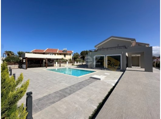 GİRNE LAPTA GİRİŞİNDE HARİKA 6+1 VİLLA ÖZEL HAVUZ VE 60M2 TERASLI