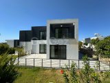 Girne Çatalköy'de Satılık 3+1 Villa