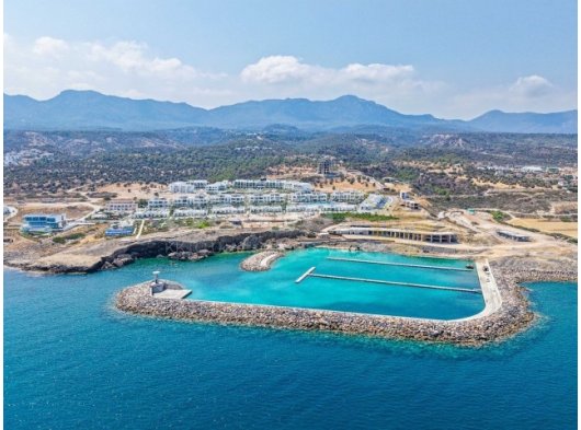 Girne Esentepe’de Cove Gardenda Bahçeli Stüdyo Daire