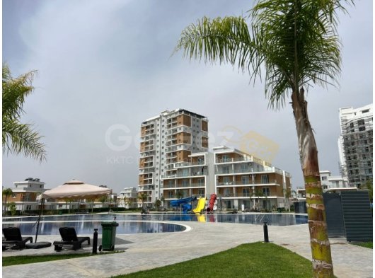 İSKELE LONG BEACH ROYAL SUN ELİT HAVUZ YANINDA SIFIR EŞYALI HERŞEYİ ÖDENMİŞ HAZIR STUDİO DAİRE *