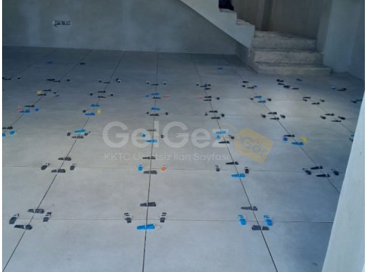 Gazimağusa Güvercinlik Sanayi Bölgesinde sende katlı, geniş kiralık dükkan