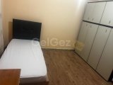 Gazimağusa Sakarya mahallesinde, DAÜ ye yürüme mesafesinde 3+1 eşyalı kiralık ikiz villa
