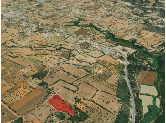 DİPKARPAZ 'SANCARPAŞA' DA MÜKKEMMEL KONUMDA ARAZİ