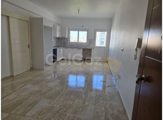 ŞİMDİ FİYAT DÜŞTÜ BÜYÜK FIRSAT!! GAZİMAĞUSA GÜLSEREN 6 YAŞINDA ELİT 2+1 EŞYASIZ KREDİYE UYGUN DAİRE