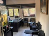 Karaoğlanoğlu bölgesinde tam müstakil kiralık ticari izinli dükkan. İster ev gibi, ister dükkan gibi kiralanır. Merkezi konumda, anayol üzerinde iki katlı ticar