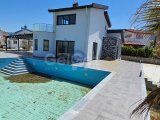 Küçük Erenköy 3+1 Havuzlu Villa