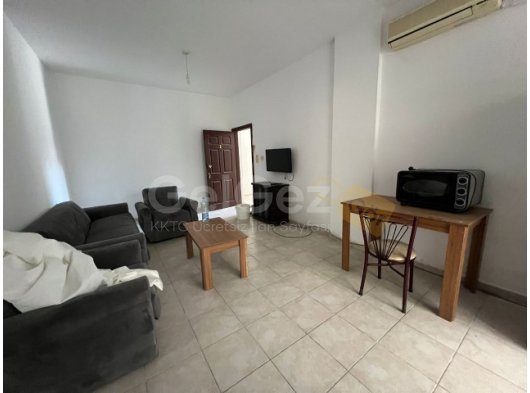 GAZİMAĞUSA DAÜ KARŞISI 2+1 TEMİZ ZEMİN KAT GÜVENLİKLİ ÖĞRENCİYE ÇALIŞANA UYGUN *