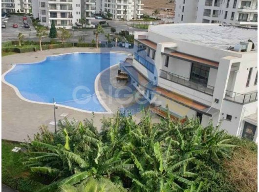 Mağusa İskelede Harika Havuzlu Sitede Satılık Daire