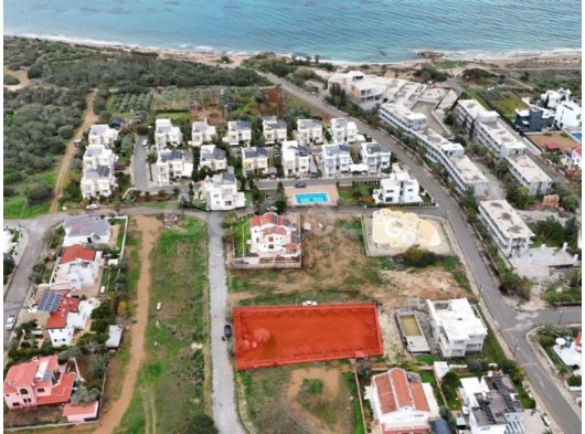 SATILIK | GAZİMAĞUSA YENİBOĞAZİÇİ’NDE DENİZE YAKIN FIRSAT ARAZİ