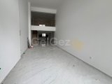 Gazimağusa-Yaşam hastaneye yakın Kiralık Dükkan -Ana Caddede Merkezi konumda