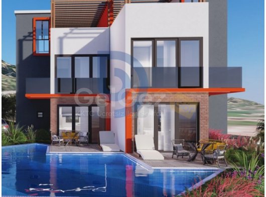 Karşıyaka'da Satılık Havuzlu İkiz Villalar
