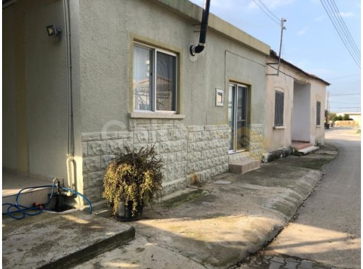 ????✴MÜSTAKİL EV İSTEYENLERE KELEPİR FİATA SATILIK‼ 729 M2 ARAZİ İÇERİSİNDE✴????2 ADET MÜSTAKİL KÖY EVİ????????✴ESKİ FİAT: 155.000 STG-YENİ FİATI: 147.500 STG??