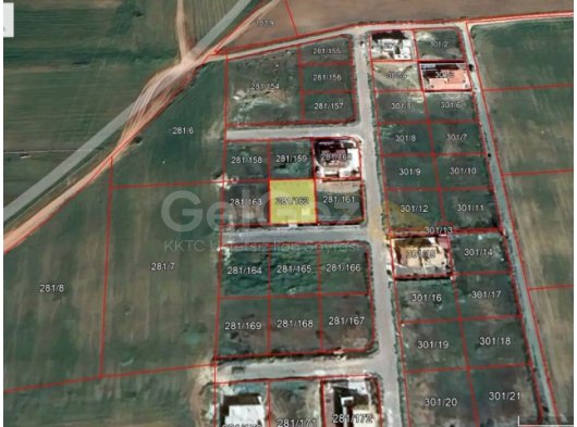 Gazimağusa Yeniboğaziçinde villa yapımına uygun satılık 561 m2 arsa