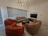 Girne'nin (Lapta Yuruyus Yolu) sahilinde bulunan güzel 3 yatak odalı teras daire kiralık