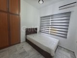 Girne'nin (Lapta Yuruyus Yolu) sahilinde bulunan güzel 3 yatak odalı teras daire kiralık
