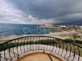 Girne'nin (Lapta Yuruyus Yolu) sahilinde bulunan güzel 3 yatak odalı teras daire kiralık