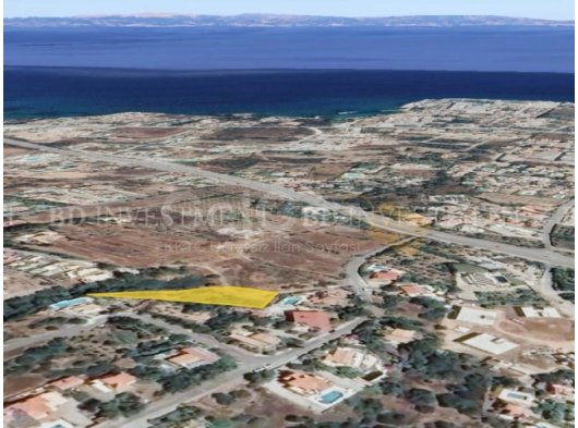 Edremit'de Deniz Manzaralı Arsamız Satıştadır