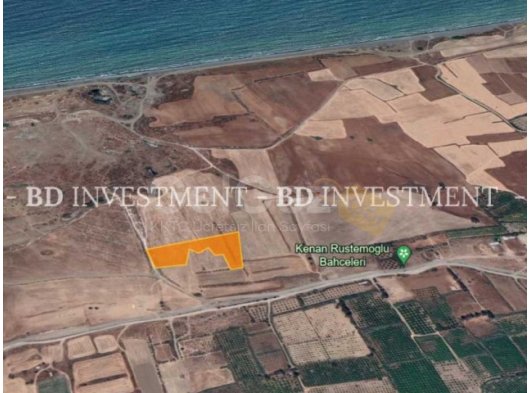 Güzelyurt'da Sahile 400 Metre Mesafede 7296 m² Arsa