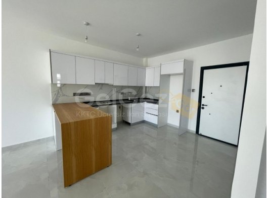 ACiL ACİL ACİL SATILIK KELEPİR FİYAT CASEAR RESORT TÜM MASRAFLAR ÖDENMİŞ DENİZ MANZARALI 15000 STG DEVIR PARASI DAHİL İKİ BANYOLU 2+1 DAIRE