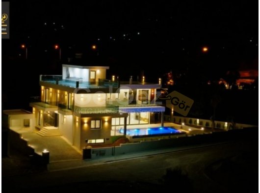 Sevimli Lüks 4 Yatak Odalı Satılık Villa Konum Edremit Girne'de luks/şık yaşam şıklığı bu kusursuz evi bulmak alışılmadık bir durum.
