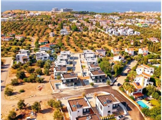 Ozanköyde Satılık Lüks 4+1 Villa. Havuzlu. Fiyata KDV ve trafo gideri dahildir!