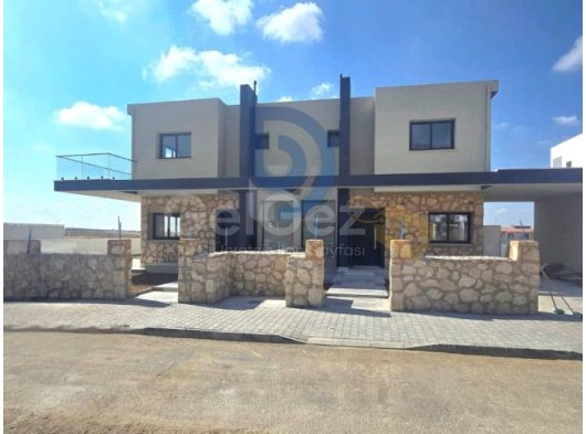 Boğazköy'de Geniş Bahçeli Teslime Hazır Villalar