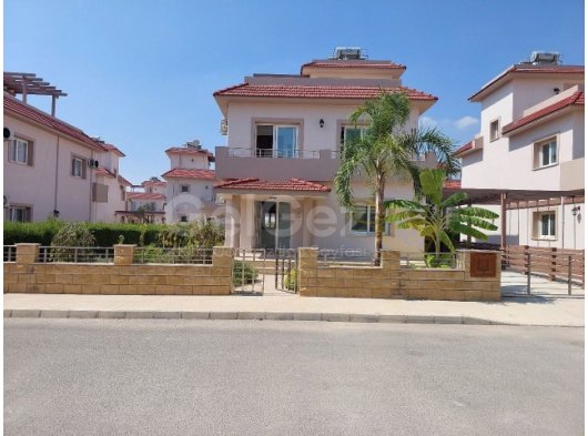 VILLA 3+1 ISKELE MERIT CASINONUN KARSISI TU MASRAFLAR ODENMIS DEVIR DAHIL