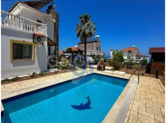 Deniz ve Dağ Manzaralı Tam Müstakil Muhteşem Villa