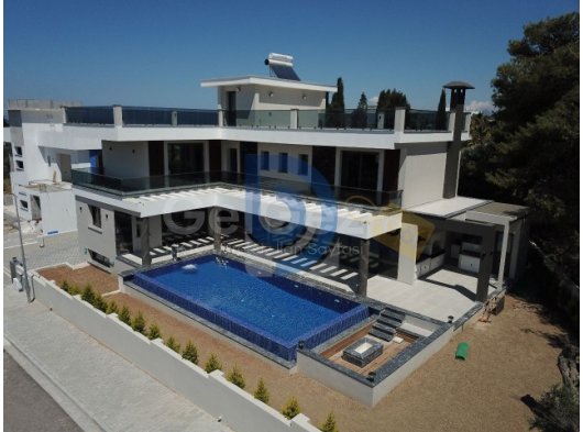 Edremit'de Ultra Lüks Türk Koçanlı Villa | 4+1 | 460 m² Kapalı Alan
