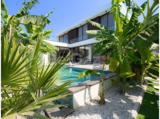 Northernland: Emerald Villas. 3+1 havuzlu özel villa! Salamis Çemberi. Full eşyalı lüks villa