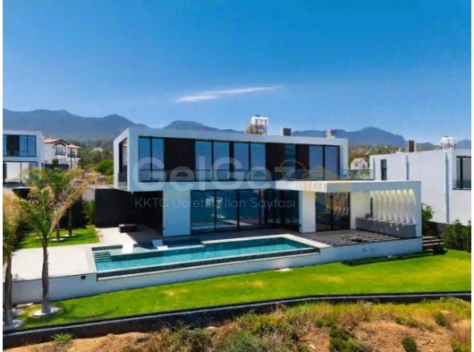 Eşsiz manzaraya sahip satılık 4+1  havuzlu özel villa! Fiyata KDV, Trafo dahildir!