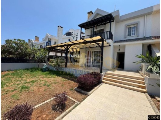 SATILIK 3+1 VİLLA - İSKELE LONG BEACH