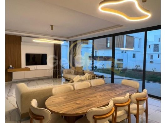 Satılık 4+1 Villa - Gazimağusa Yeni Boğaziçi