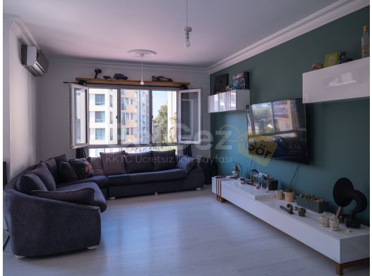 GİRNE YENİ LİMAN BÖLGESİN’DE HAVUZLU SİTE’DE SATILIK 3+1 DAİRE