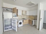 Magusa/saklıkentte satılık 2+1 daire 80 m2 85,000 £ esdeger kocan /ortak kullanım havuzu/3150 tl ayda aidatı vardır. zemin katta satılık bina