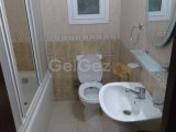 MAĞUSA GÜLSEREN BÖLGESİNDE 3+1 KİRALIK DAİRE EŞYALI 140 M2 550 £ DEN 6 AY ÖDEMELİ 1 DEPOZIT 1 KOMISYON AİDAT AYDA 500 TL 2.KATTA