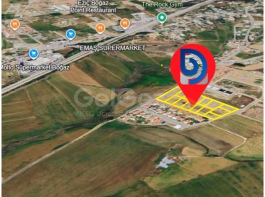 Girne/Boğaz'da Doğanın İçinde, Geleceği Değerlenen Bir Noktada, İstere Yatırım, İster Özel Bir Yaşam Alanı Kurma Fırsatını Kaçırmayın.