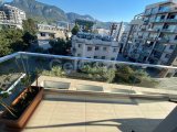 Girne merkezde Kovanium sitesinde satılık 2+1 daire