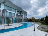 Lapta denize sıfır site içerisinde satılık 2+1 loft daire