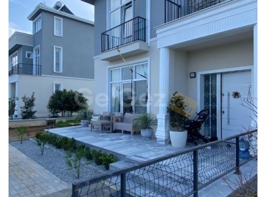 Lapta yürüyüş yoluna yakın sıfır satılık 2+1villa