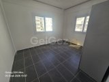 Çanakkale bölgesinde 2+1 eşyasız kiralık daire 500 $ dan 6 ay ödemeli 1 depozıt+1 komısyon daıre 1.katta esyasız olarak kıralıkdır.