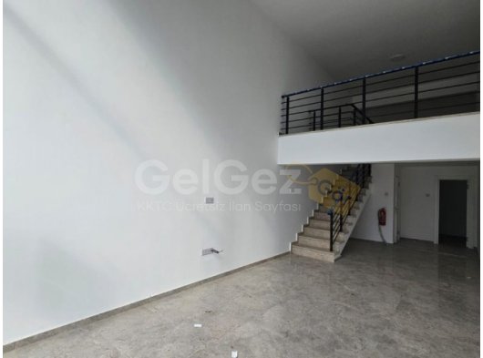 SENDELİ KIRALIK DÜKKAN MAĞUSA LARNAKA YOLU ANA YOL ÜZERİ 75 M2 EŞDEĞER KOÇAN KIRASI 1200 £ EN AZ 6 AY ODEME 1 DEPOZIT 1 KOMISYON AYRINTILAR İÇİN LÜTFEN ARAYIN 0