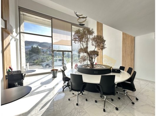 Girne’nin Göbeğinde; Eşyalı Kiralık İş Yeri