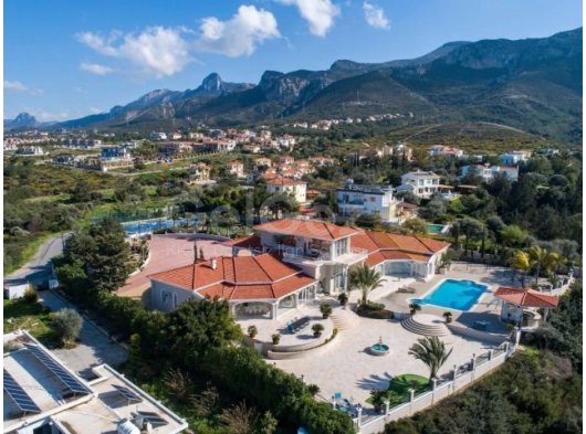 Girne Çatalköy; Muhteşem Manzaralı, Lüx Malikane