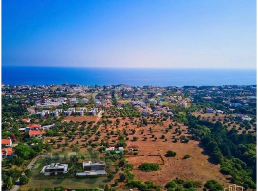 Girne Yeşiltepe; Villa Projeli, Dağ Deniz Manzaralı Arsa